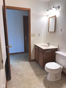 423 Alexander Drive, Seymour - 40