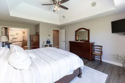 1025 Bear Cub Drive, Cicero - 27