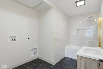 301 Leeds Avenue, Indianapolis - 8