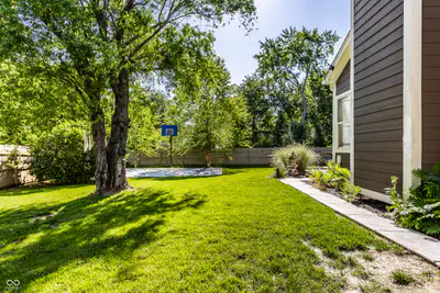 8688 Buffett Parkway, Fishers - 41
