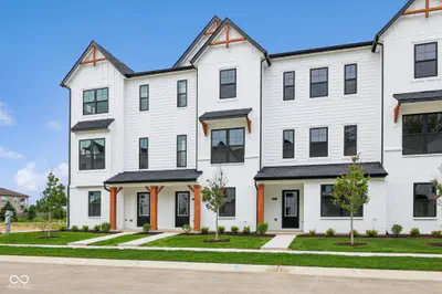 4476 Yellowwood Avenue, Brownsburg - 2