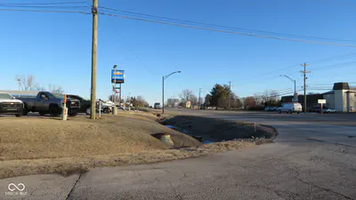 00 100 Road, Crawfordsville - 2