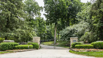 5101 Green Braes E Drive, Indianapolis - 2