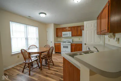 2823 Singletree Drive, Indianapolis - 8