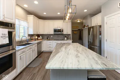 1025 Bear Cub Drive, Cicero - 17