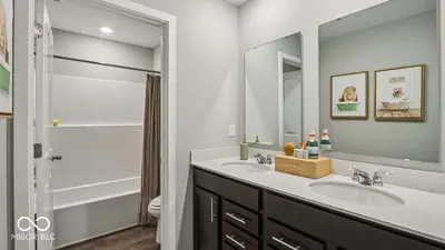 6973 Heritage Pass, Greenfield - 29