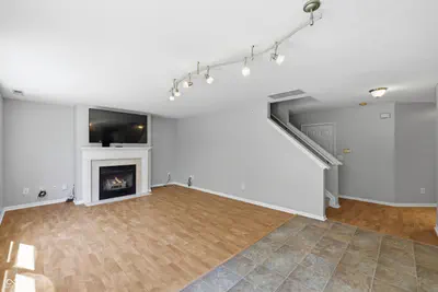 10207 Tybalt Drive, Fishers - 12
