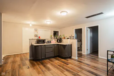 225 College Drive, Anderson - 12