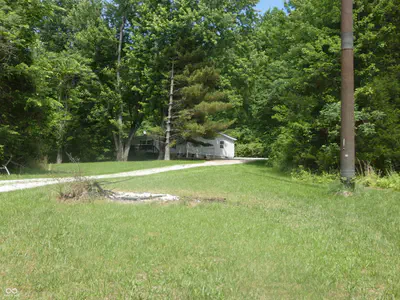 10465 State Road 135, Freetown - 19