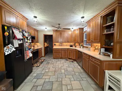 825 Krislynn Woods Avenue, West Terre Haute - 29