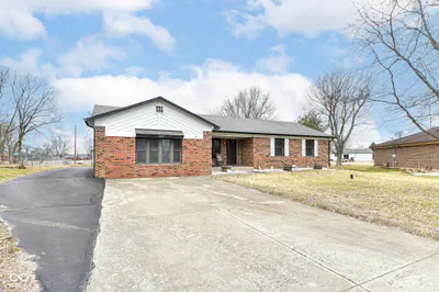 382 Pinedale Drive, Avon - 3