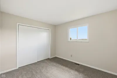 715 White Street, Shirley - 41