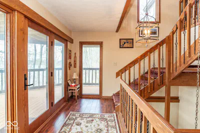 2060 Waters Edge Drive, Bloomington - 15