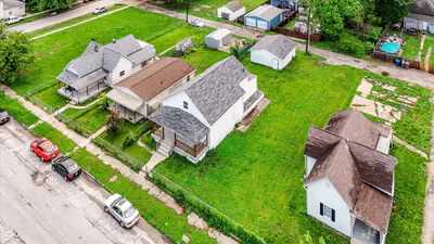 817 Division Street, Indianapolis - 44