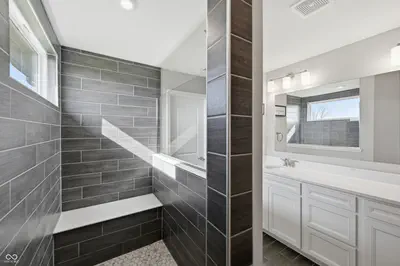 4955 Oak Hill Drive, Lebanon - 27