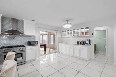 11103 Bear Hollow Drive, Indianapolis - 12