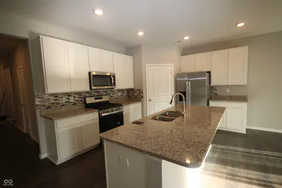 10911 Longbranch Street, Monrovia - 6