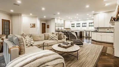 110 Bow Lane, Indianapolis - 21