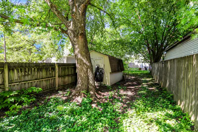 1202 Laurel Street, Indianapolis - 22