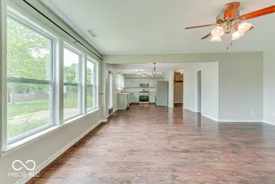 10625 Gathering Drive, Indianapolis - 13