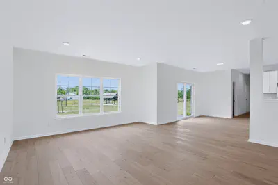 8657 Meadowlands Court, Plainfield - 17