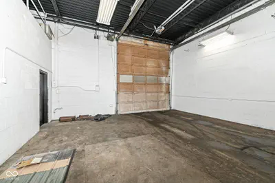 2401 Monroe Street, Muncie - 26