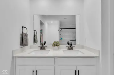 20138 Edwick Drive, Westfield - 33