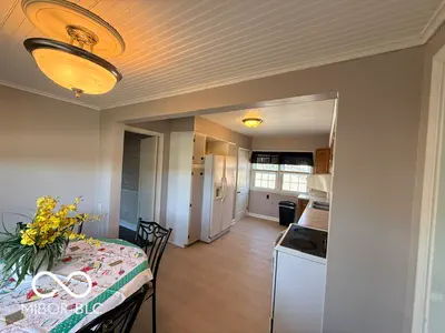 824 5th Street, Seymour - 28