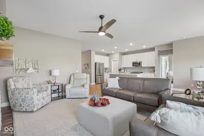 7378 Firestone Road, Whitestown - 13
