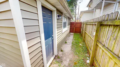 923 State Avenue, Indianapolis - 53