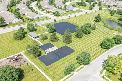 13381 Carefree Court, Camby - 29