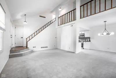 7435 Prairie Lake Drive, Indianapolis - 8