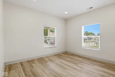 301 Leeds Avenue, Indianapolis - 6
