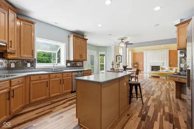 13967 Hawkstone Drive, Fishers - 11