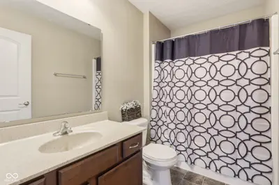 5911 Edelle Drive, Indianapolis - 25