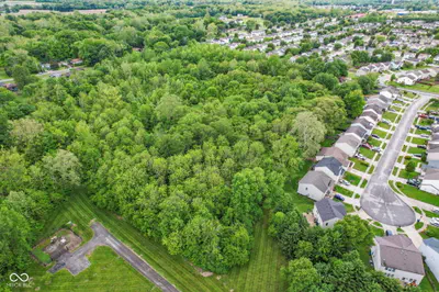 8821 Ogden Dunes Drive, Camby - 17