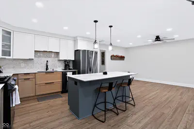 2577 Horizon Boulevard, Greenwood - 15