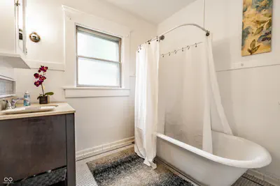 675 Woodruff Place West Drive, Indianapolis - 27