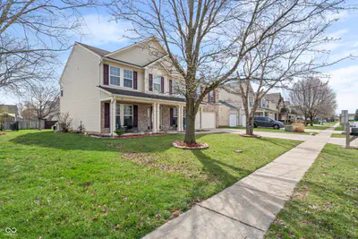 11103 Bear Hollow Drive, Indianapolis - 2