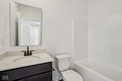 12141 Olivine Avenue, Cumberland - 11