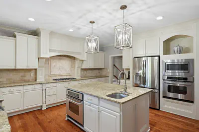 14232 Kingdom Court, Fishers - 15