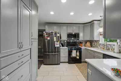 5514 Burning Tree Court, Indianapolis - 16