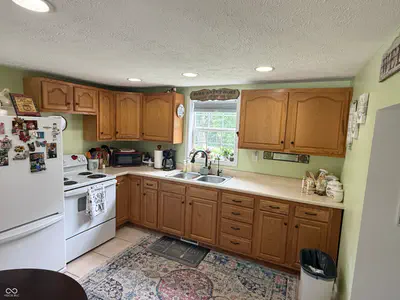 13517 County Road 275, Roachdale - 18