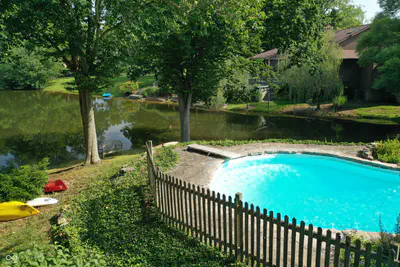 1 Crosstie Lane, Batesville - 45