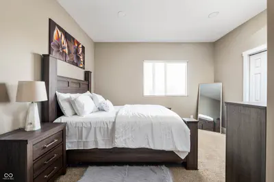 1041 East Street, Indianapolis - 20