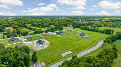 5872 Gibbs Road, Plainfield - 11