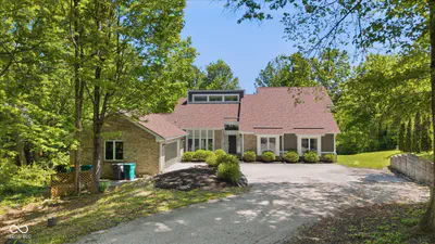 8631 Bay Colony Drive, Indianapolis