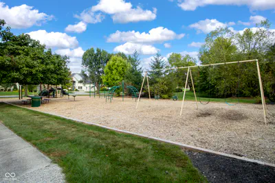 13562 Creekridge Lane, Fishers - 33