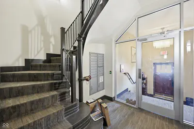 825 Delaware Street, Indianapolis - 33