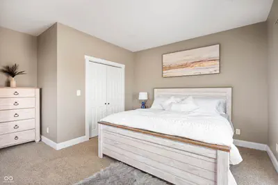 1041 East Street, Indianapolis - 14